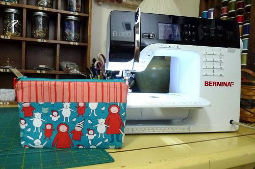 Sewing DIY Pouch using a basic sewing machine